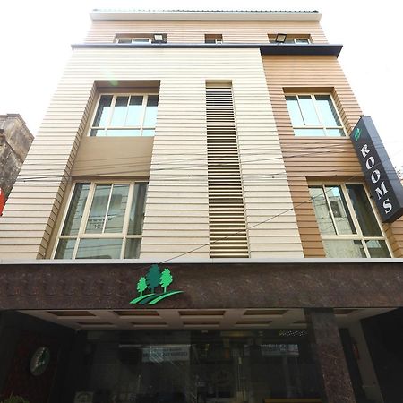 Hotel Oyo Flagship 486 Nungambakkam-Greams Road-Apollo Hospital à Chennai Extérieur photo