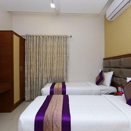 Hotel Oyo Flagship 486 Nungambakkam-Greams Road-Apollo Hospital à Chennai Extérieur photo